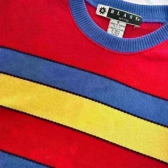 Cute Colorblock Vintage 90s Blast Sweater perfect for fall - Picture 2 of 5